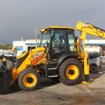 SMAS de Sintra reforçam meios operacionais com aquisição de retroescavadora